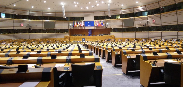 Európsky parlament prijal rezolúciu proti ruskej propagande. Šesť slovenských poslancov sa zdržalo